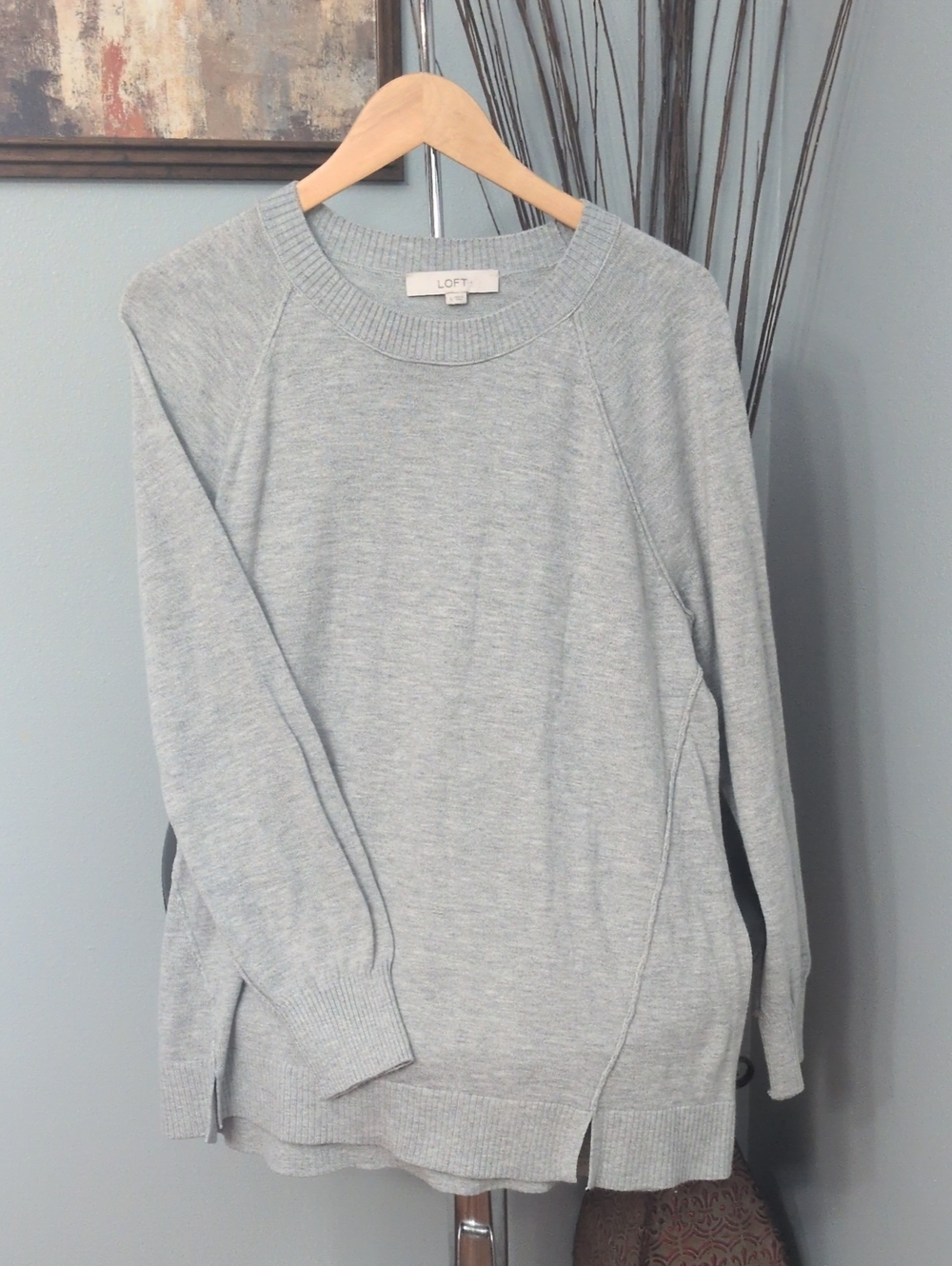 LOFT Heather Gray Crewneck Raglan Sweater